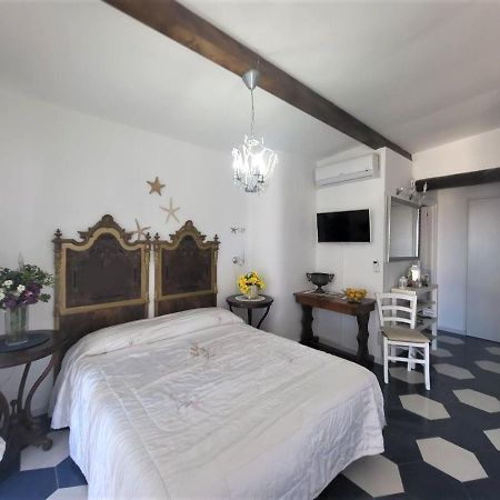 Casa Vacanze Miceli โตรเปอา ภายนอก รูปภาพ