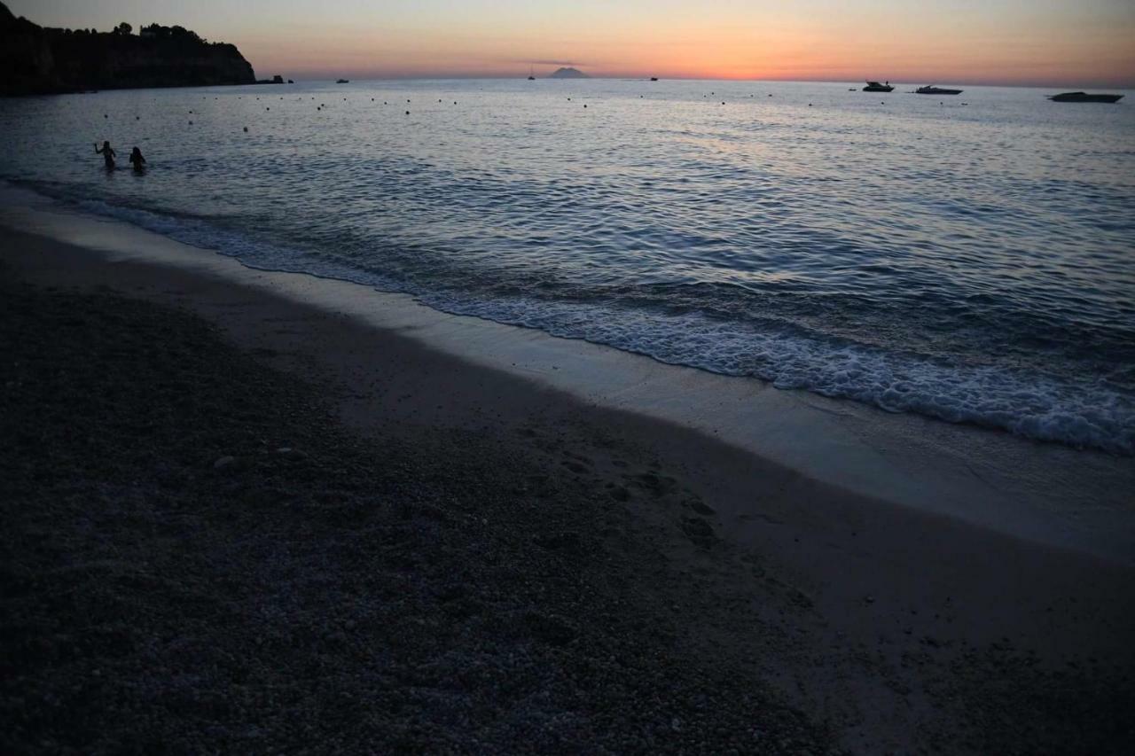 Casa Vacanze Miceli โตรเปอา ภายนอก รูปภาพ